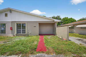 2089 E Bond Dr, West Palm Beach, FL 33415 - MLS#R11119139