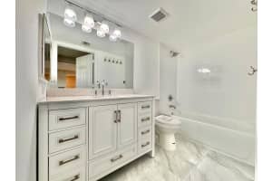 5055 Wiles Road 106, Coconut Creek, FL 33073 - MLS#R11119257