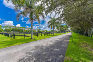 2780 Skipiks Way, Wellington, FL 33470 - MLS#R11119259