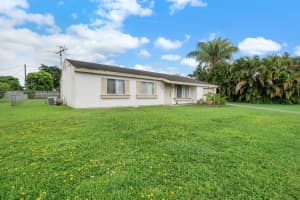 2118 SW Airoso Boulevard, Port Saint Lucie, FL 34984 - MLS#R11119262