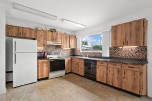 2118 SW Airoso Boulevard, Port Saint Lucie, FL 34984 - MLS#R11119262