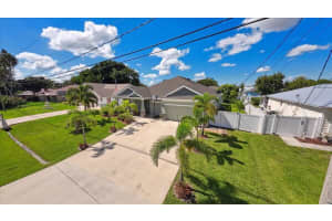 343 SE Fisk Road, Port Saint Lucie, FL 34984 - MLS#R11119277