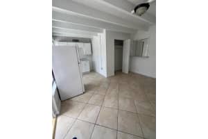 210 W 60th Street C, Hialeah, FL 33012 - MLS#R11119282