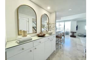 99 SE Mizner Boulevard Ph5, Boca Raton, FL 33432 - MLS#R11119303