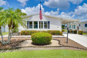 8228 Cinnamon Lane, Port Saint Lucie, FL 34952 - MLS#R11119395