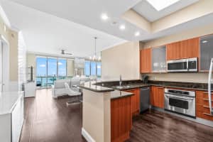 2650 Lake Shore Drive 2403, Riviera Beach, FL 33404 - MLS#R11119418