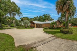 800 Ulrich Road, Fort Pierce, FL 34982 - MLS#R11119440