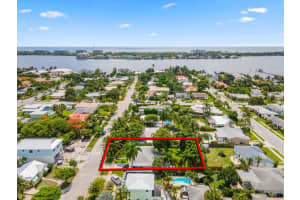 121 Auburn Drive, Lake Worth Beach, FL 33460 - MLS#R11119442