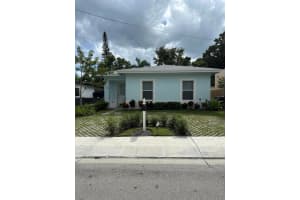 513 6th Avenue S, Lake Worth Beach, FL 33460 - MLS#R11119445
