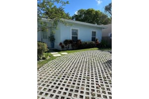 513 6th Avenue S, Lake Worth Beach, FL 33460 - MLS#R11119445