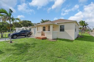 2403 Scott Street, Hollywood, FL 33020 Sold 12/12/25