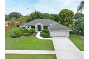 13676 Folkestone Court, Wellington