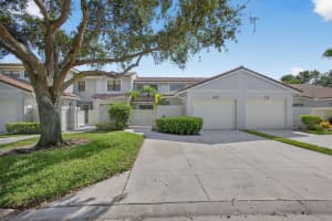 529 Prestwick Circle, Palm Beach Gardens, FL 33418 Sold 10/17/25