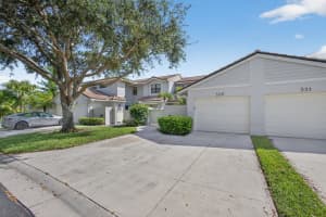529 Prestwick Circle, Palm Beach Gardens, FL 33418 Sold 10/17/25