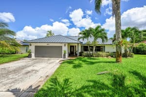 671 Nw 82 Ter Terrace, Coral Springs