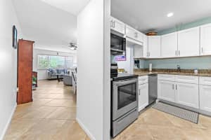 1516 S Lakeside Drive 110, Lake Worth Beach, FL 33460 - MLS#R11119498