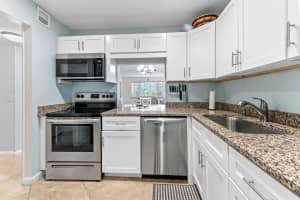 1516 Lakeside Drive, Lake Worth Beach, FL 33460 - MLS#R11119498