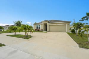 418 NW Airoso Boulevard, Port Saint Lucie, FL 34983 Sold 03/20/26