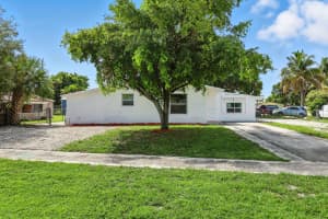 6094 Fair Green Road, West Palm Beach, FL 33417 - MLS#R11119745