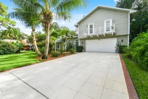 6621 Woodlake Road, Jupiter