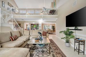 11 Berwick Road NE, Palm Beach Gardens, FL 33418 - MLS#R11119784