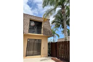 4204 Waterview Circle, Palm Springs, FL 33461 Sold 11/25/25