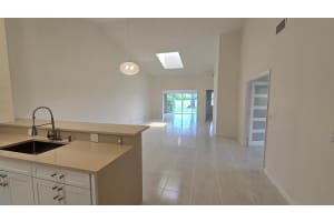 5622 Royal Lake Circle, Boynton Beach, FL 33437 - MLS#R11119841