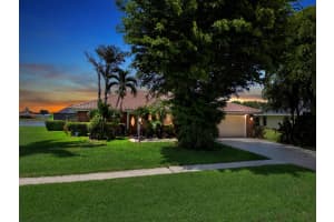 7431 Hazelwood Circle, Lake Worth