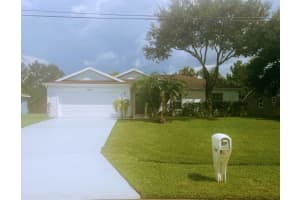 2333 SW Wynnewood Street, Port Saint Lucie, FL 34953 - MLS#R11119880