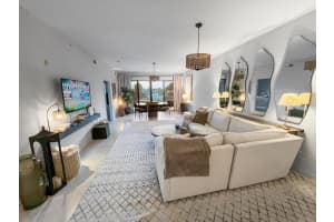 370 Golfview Road 202, North Palm Beach, FL 33408 - MLS#R11119896