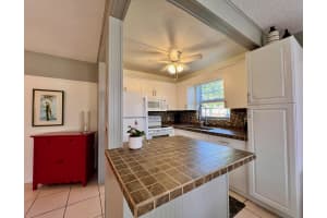 76 Dorchester D, West Palm Beach, FL 33417 - MLS#R11119910