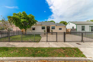 942 Sunset Road, West Palm Beach, FL 33401 - MLS#R11119948