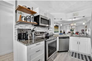23277 Barwood Lane N 403, Boca Raton, FL 33428 - MLS#R11119952