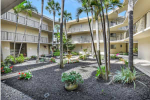 5340 Las Verdes Circle 208, Delray Beach