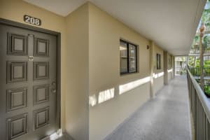5340 Las Verdes Circle 208, Delray Beach, FL 33484 - MLS#R11119969