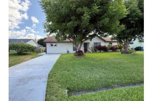 2409 SW Hinchman Street, Port Saint Lucie, FL 34984 - MLS#R11119972
