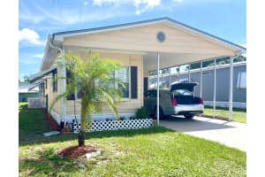 19 Camino Del Rio, Port Saint Lucie, FL 34952 - MLS#R11119992