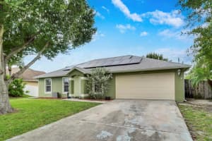 655 SE Ron Rico Terrace SE, Port Saint Lucie, FL 34983 - MLS#R11119996