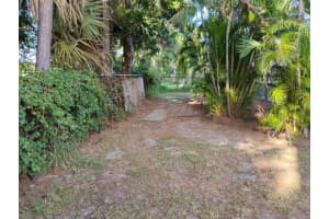 1331 SW Ingrassina Avenue, Port St Lucie, FL 34953 - MLS#R11120014