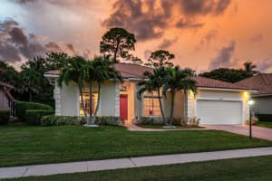 9043 Cypress Hollow Drive, Palm Beach Gardens, FL 33418 - MLS#R11120037