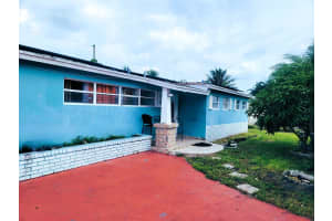 5137 45th Street, West Palm Beach, FL 33407 - MLS#R11120065