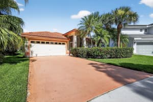 1520 S Club Drive, Wellington