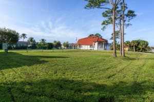 1250 SW San Antonio Avenue, Port Saint Lucie, FL 34953 - MLS#R11120095
