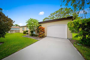 671 NW Sharpe Street, Port Saint Lucie, FL 34983 Sold 10/03/25