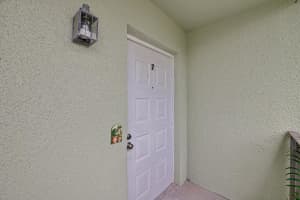 111 Lake Avenue 7, Lake Worth Beach, FL 33460 Sold 11/19/25