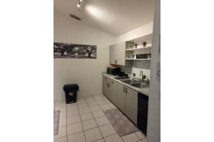 946 Julia Heights Drive, Lantana, FL 33462 Sold 12/05/25