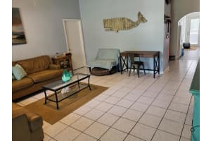 946 Julia Heights Drive, Lantana, FL 33462 Sold 12/05/25