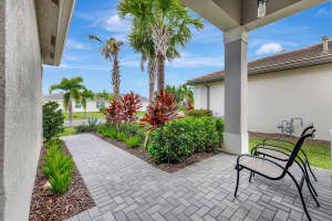 11674 SW Moon River Way, Port Saint Lucie, FL 34987 - MLS#R11120152