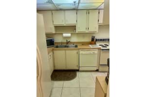 2788 Tenns Club Dr Drive 103, West Palm Beach, FL 33417 Sold 10/23/25