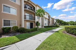 800 Crestwood Court S 820, Royal Palm Beach, FL 33411 - MLS#R11120193